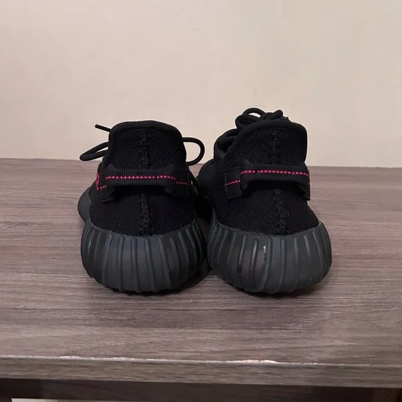 Yeezy bred 350
